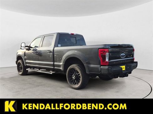 Used 2019 Ford F250 Lariat w/ Lariat Ultimate Package image 3