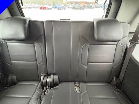 Used 2016 GMC Yukon SLT AWD/4WD image 29