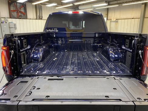 Used 2025 Ford F150 Lariat w/ Equipment Group 501A Mid image 30