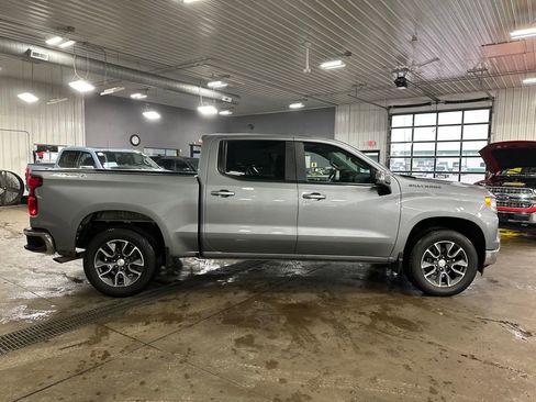 Used 2023 Chevrolet Silverado 1500 LT image 34