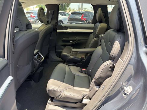 New 2026 Volvo EX90 Ultra AWD/4WD image 17