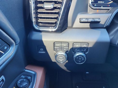 Certified 2025 GMC Sierra 1500 Denali Ultimate image 26