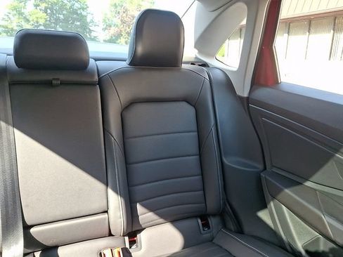 Used 2023 Volkswagen Jetta SE w/ Panoramic Sunroof Package FWD image 20