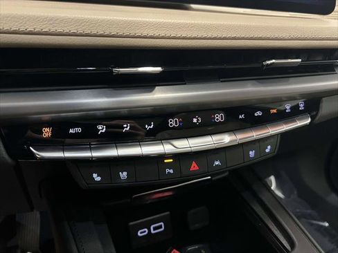 Certified 2024 Cadillac XT4 Premium Luxury w/ Technology Package image 32