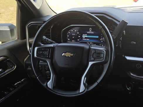 Used 2024 Chevrolet Silverado 3500 LT w/ Convenience Package image 16