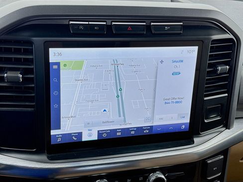 Used 2021 Ford F150 Lariat image 9