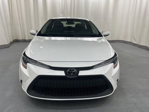 Used 2021 Toyota Corolla LE image 8