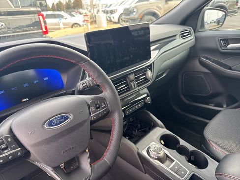 Used 2023 Ford Escape ST-Line Elite image 8