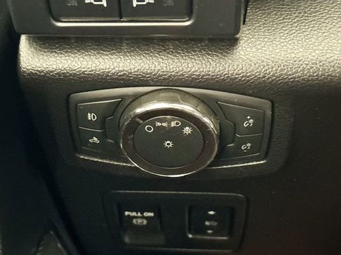 Used 2019 Ford F150 Lariat AWD/4WD image 11