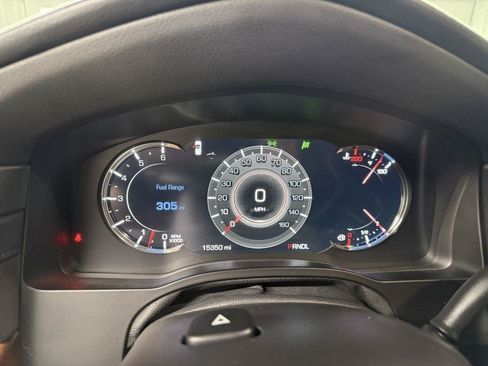 Used 2018 Cadillac Escalade ESV Premium Luxury AWD/4WD image 22