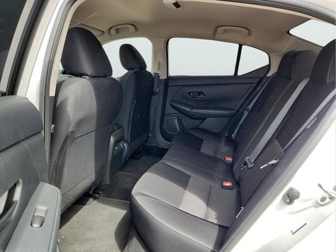 Used 2024 Nissan Sentra SV FWD image 15