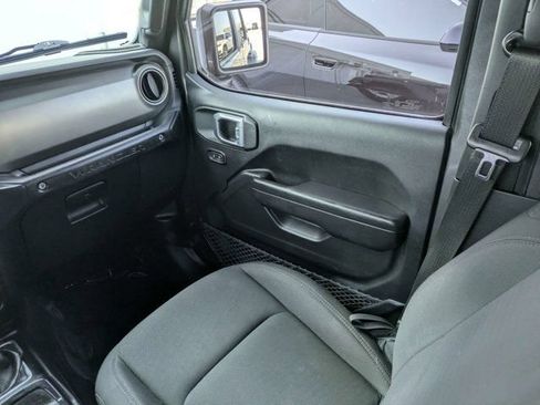 Certified 2018 Jeep Wrangler Unlimited Sport S AWD/4WD image 17