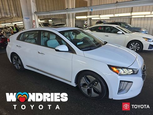 Used 2022 Hyundai Ioniq Limited image 1