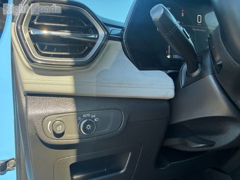 Used 2024 Chevrolet TrailBlazer LT w/ Convenience Package image 15