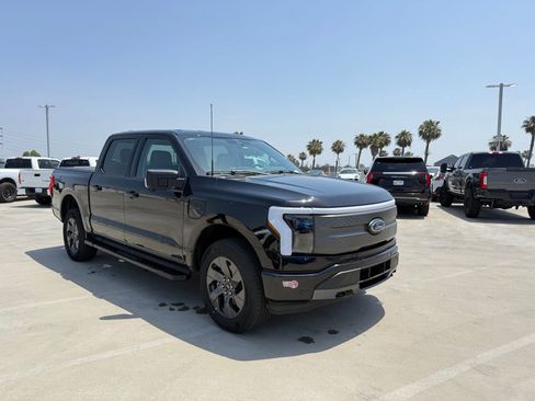 Used 2023 Ford F150 Lightning XLT w/ Equipment Group 312A High AWD/4WD image 4