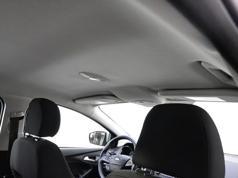 Used 2016 Ford Focus SE FWD image 17