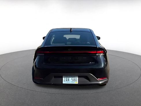 Used 2025 Toyota Prius LE image 11