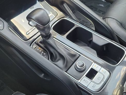 Used 2022 Kia Telluride SX FWD image 13