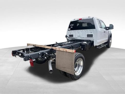 New 2026 Ford F550 4x4 Supercab Super Duty w/ XLT Value Package image 9