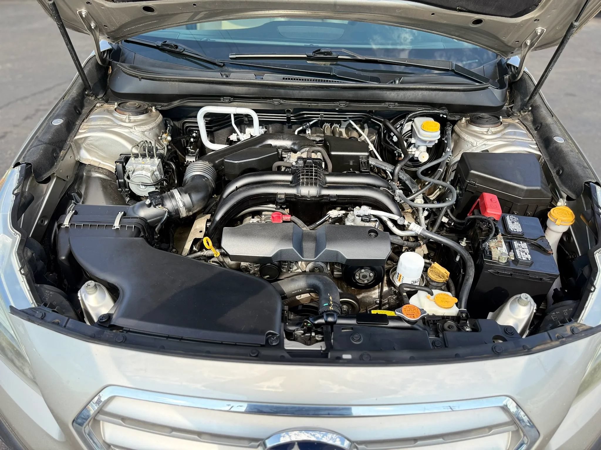 Used 2017 Subaru Outback 2.5i Limited AWD/4WD image 9
