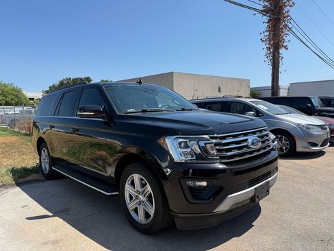 Used 2018 Ford Expedition Max XLT w/ Equipment Group 202A RWD image 3