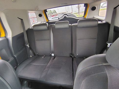 Used 2007 Toyota FJ Cruiser 4WD image 16