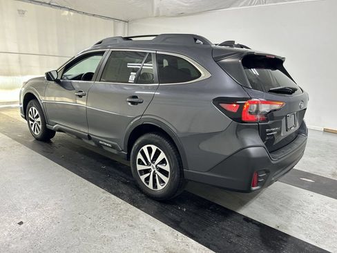 Used 2022 Subaru Outback Premium AWD/4WD image 7