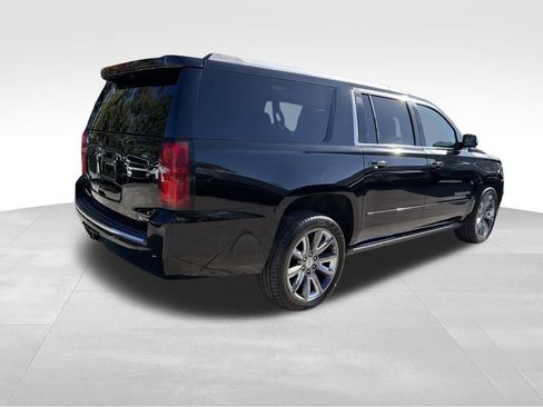 Used 2017 Chevrolet Suburban Premier image 8