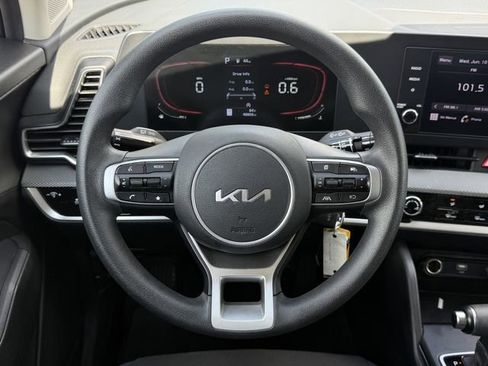 Used 2023 Kia Sportage LX FWD image 12
