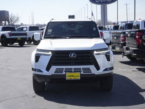 Used 2025 Lexus GX 550 w/ Cold Area Package image 3