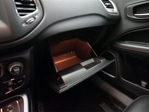 Used 2020 Jeep Compass Latitude w/ Cold Weather Group image 29