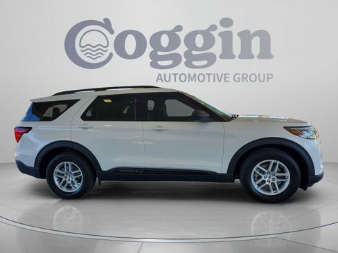 New 2026 Ford Explorer Active w/ Active Comfort Package RWD image 7