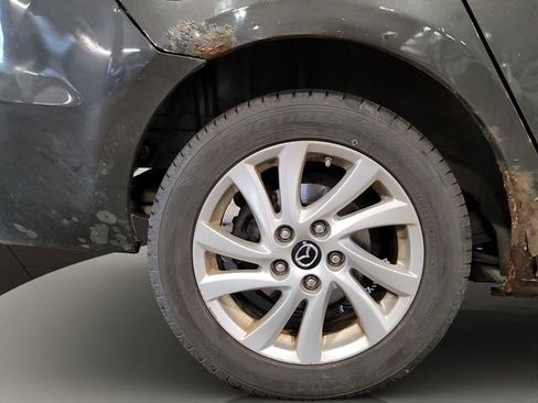Used 2013 MAZDA MAZDA3 i Touring FWD image 32
