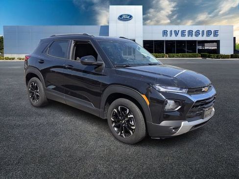 Used 2023 Chevrolet TrailBlazer LT image 1