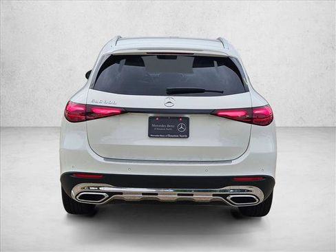 Certified 2026 Mercedes-Benz GLC 300 image 5