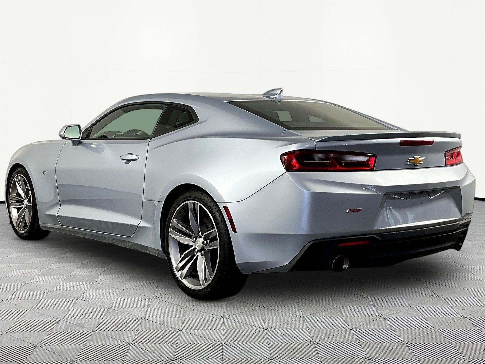Used 2017 Chevrolet Camaro LT w/ RS Package RWD image 4