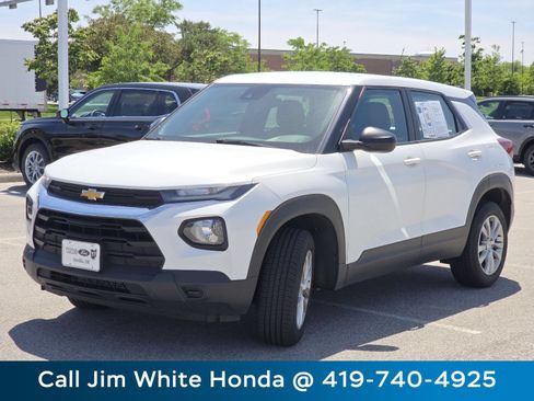 Used 2023 Chevrolet TrailBlazer LS AWD/4WD image 13