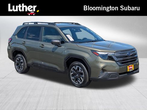 Certified 2025 Subaru Forester Premium AWD/4WD image 1