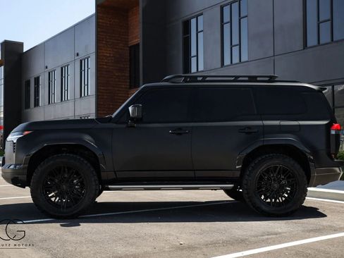 Used 2025 Lexus GX 550 image 10