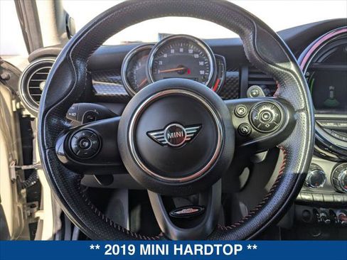 Used 2019 MINI Cooper S image 14