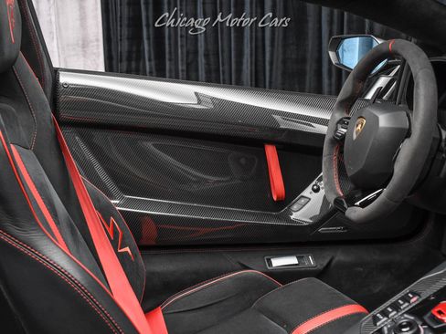 Used 2016 Lamborghini Aventador LP 750-4 Superveloce AWD/4WD image 29