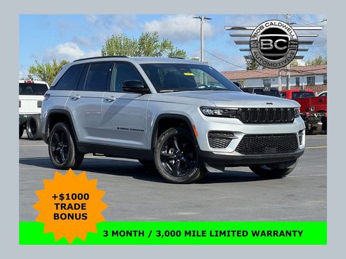 Used 2024 Jeep Grand Cherokee Altitude AWD/4WD image 1