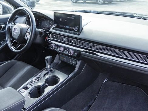 Used 2023 Honda Civic Sport image 27