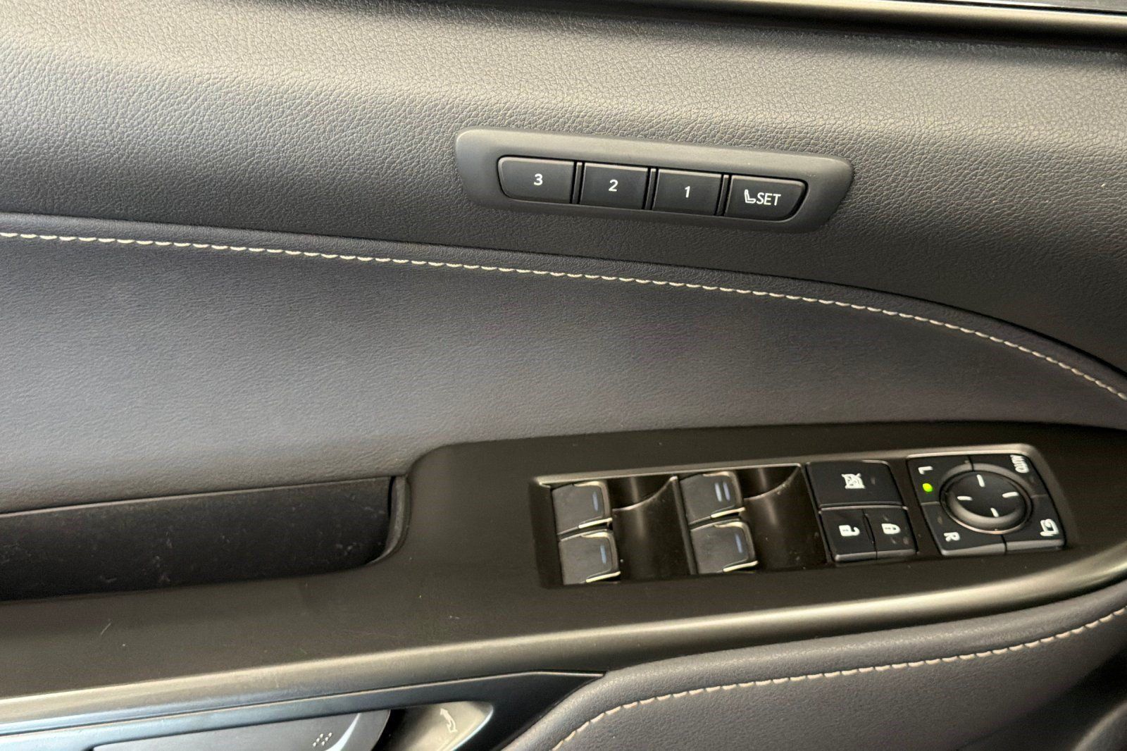 Used 2024 Lexus NX 350h AWD image 13