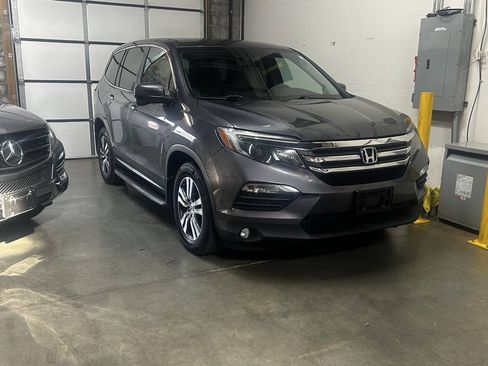 Used 2016 Honda Pilot EX image 1
