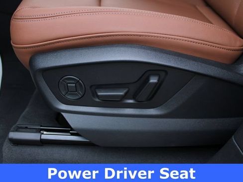 New 2026 Audi Q8 Premium Plus AWD/4WD image 3