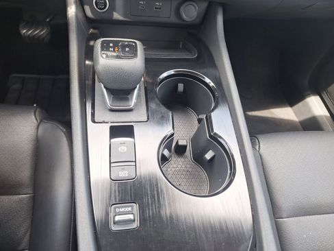 Used 2022 Nissan Rogue SV w/ SV Premium Package FWD image 18
