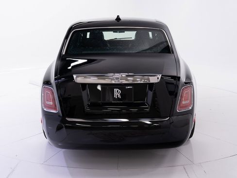 Certified 2023 Rolls-Royce Phantom Sedan w/ The Phantom Package image 4