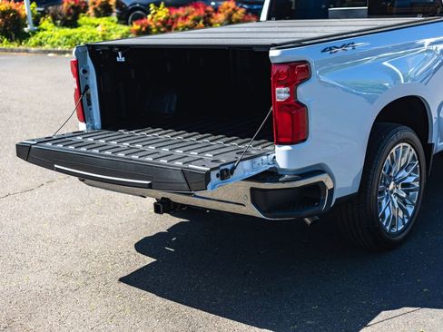 New 2026 Chevrolet Silverado 1500 LTZ w/ Technology Package AWD/4WD image 9