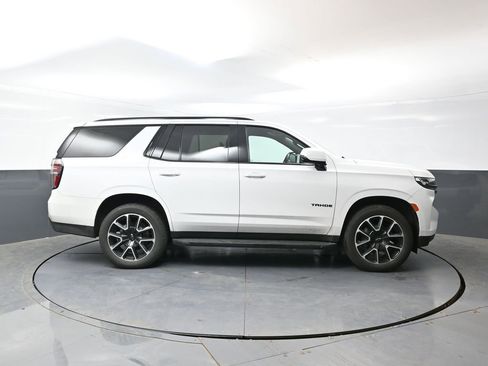 Used 2021 Chevrolet Tahoe RST w/ Luxury Package AWD/4WD image 4